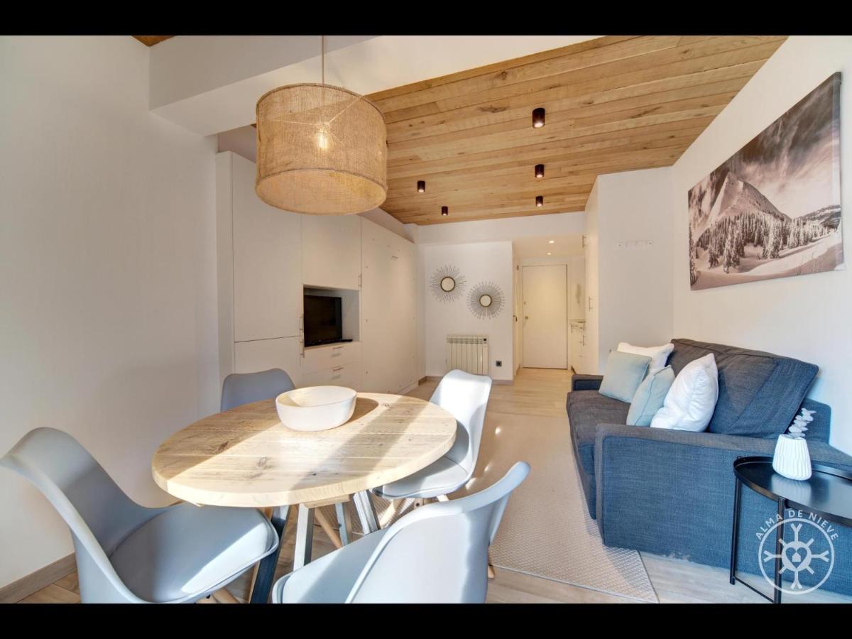 Audeth De Alma De Nieve Apartment Vielha Luaran gambar