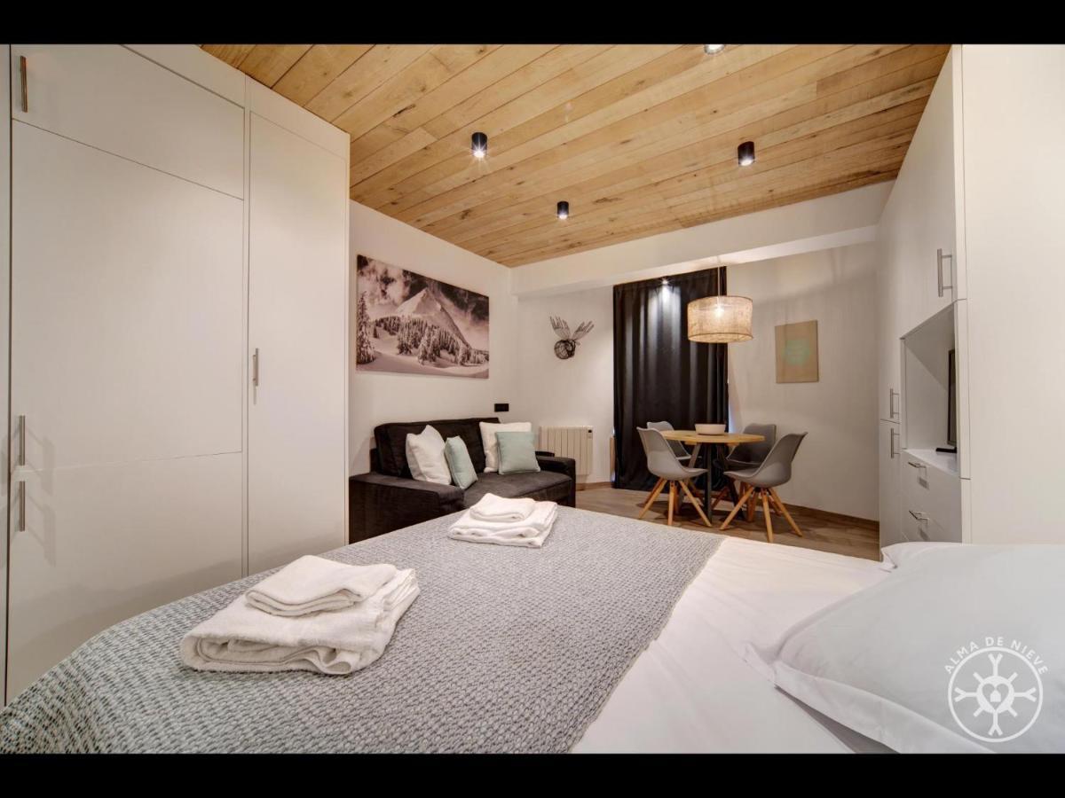 Audeth De Alma De Nieve Apartment Vielha Luaran gambar