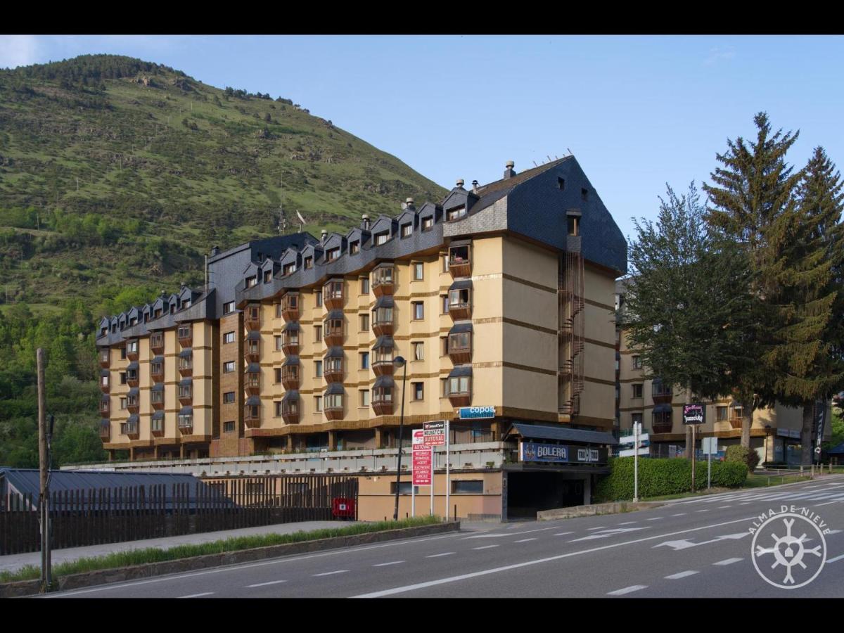 Audeth De Alma De Nieve Apartment Vielha Luaran gambar