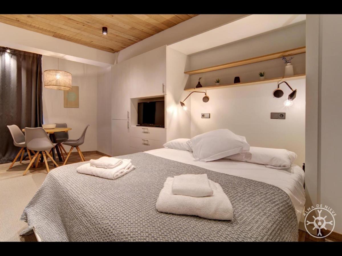 Audeth De Alma De Nieve Apartment Vielha Luaran gambar